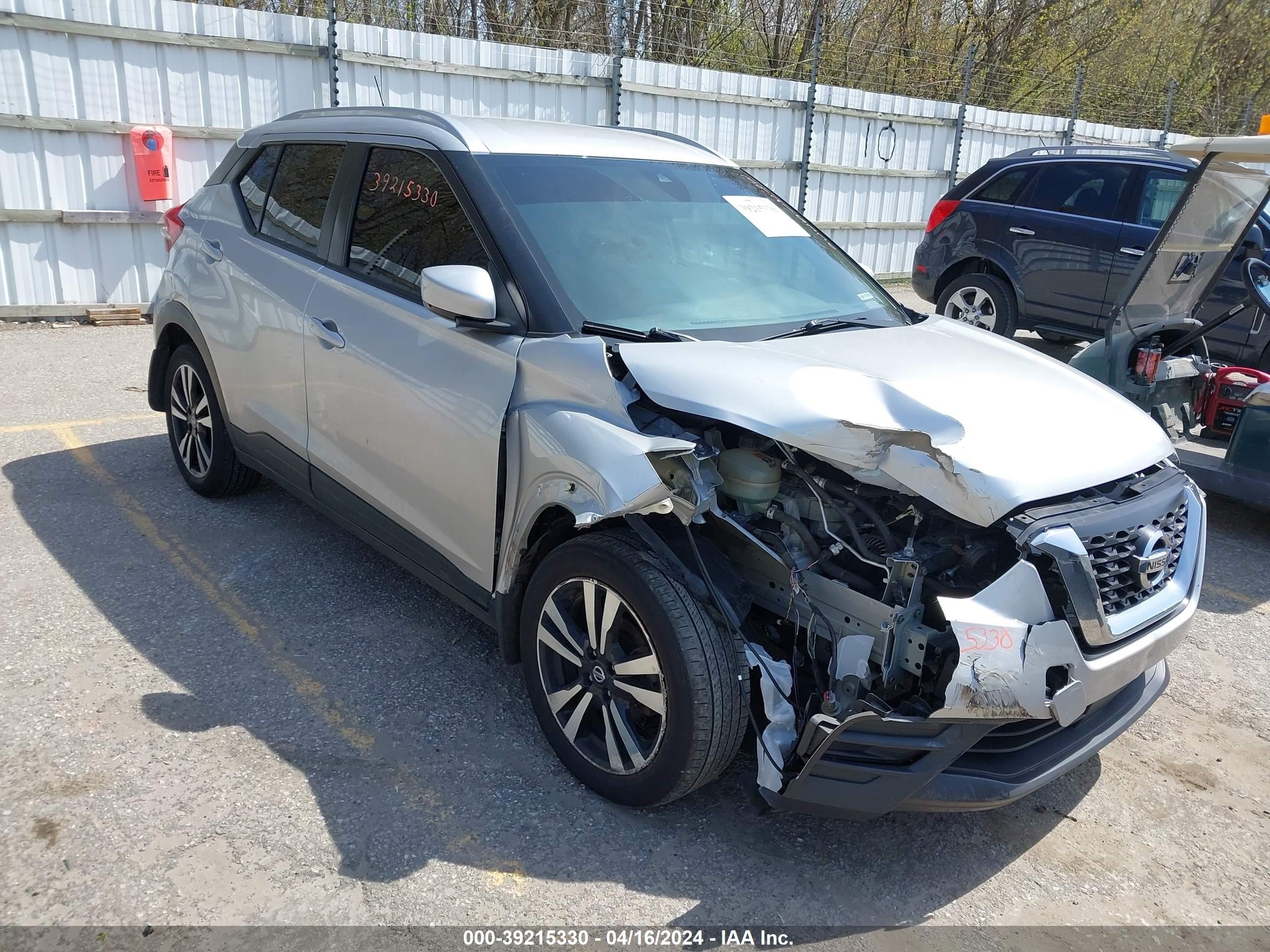 NISSAN KICKS 2020 3n1cp5cv1ll555840