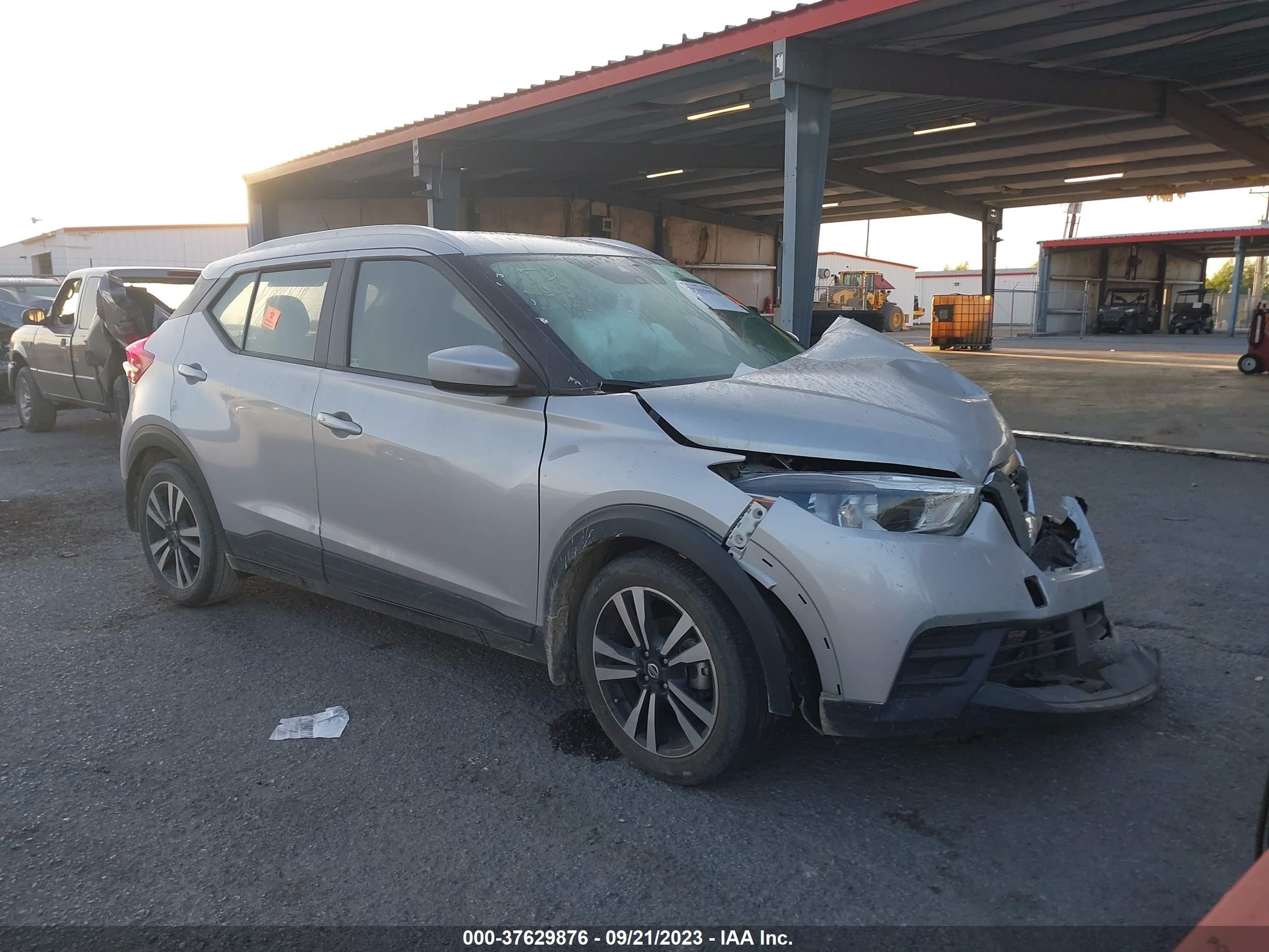 NISSAN KICKS 2020 3n1cp5cv4ll569327