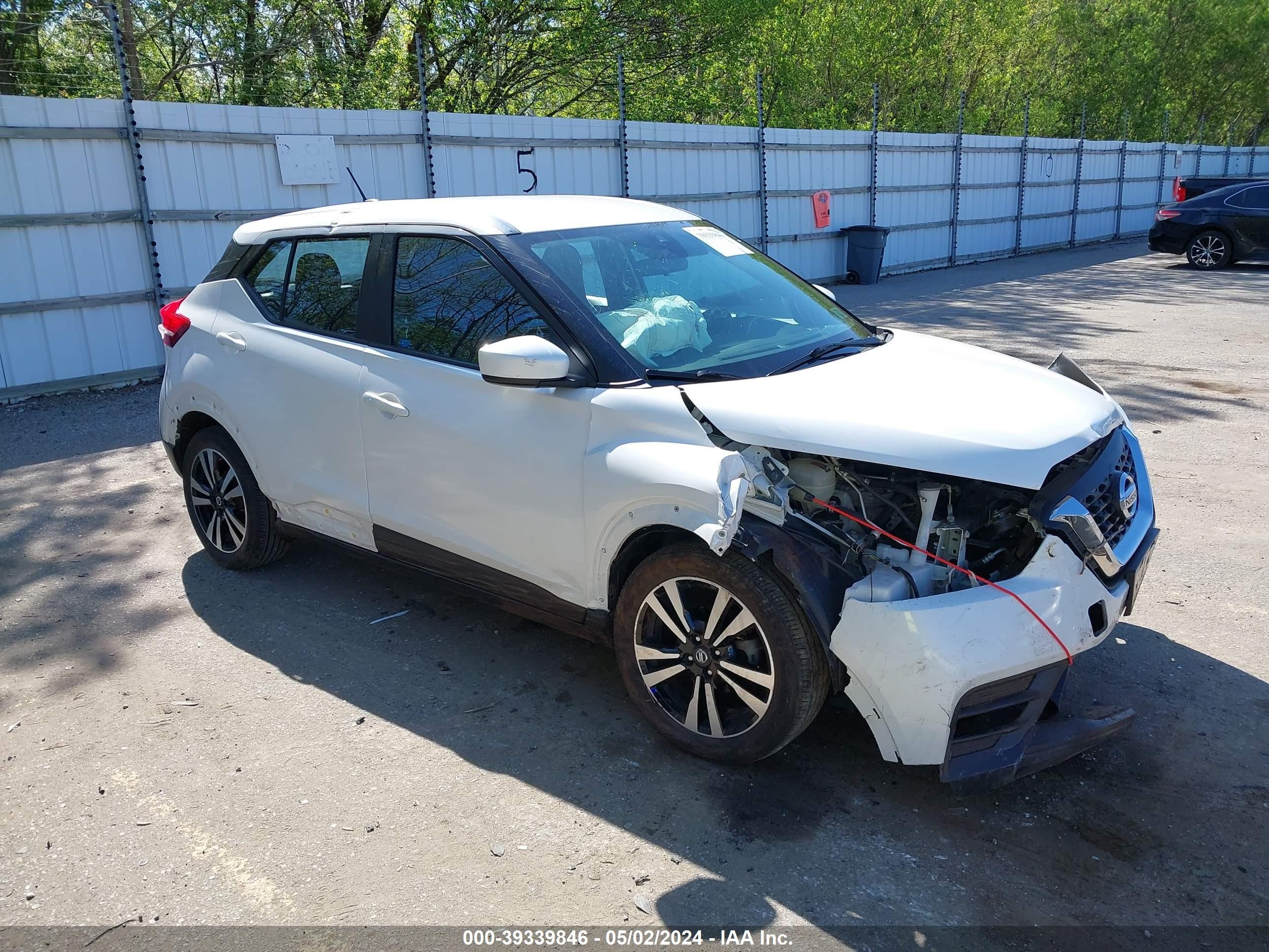 NISSAN KICKS 2020 3n1cp5cv5ll477854