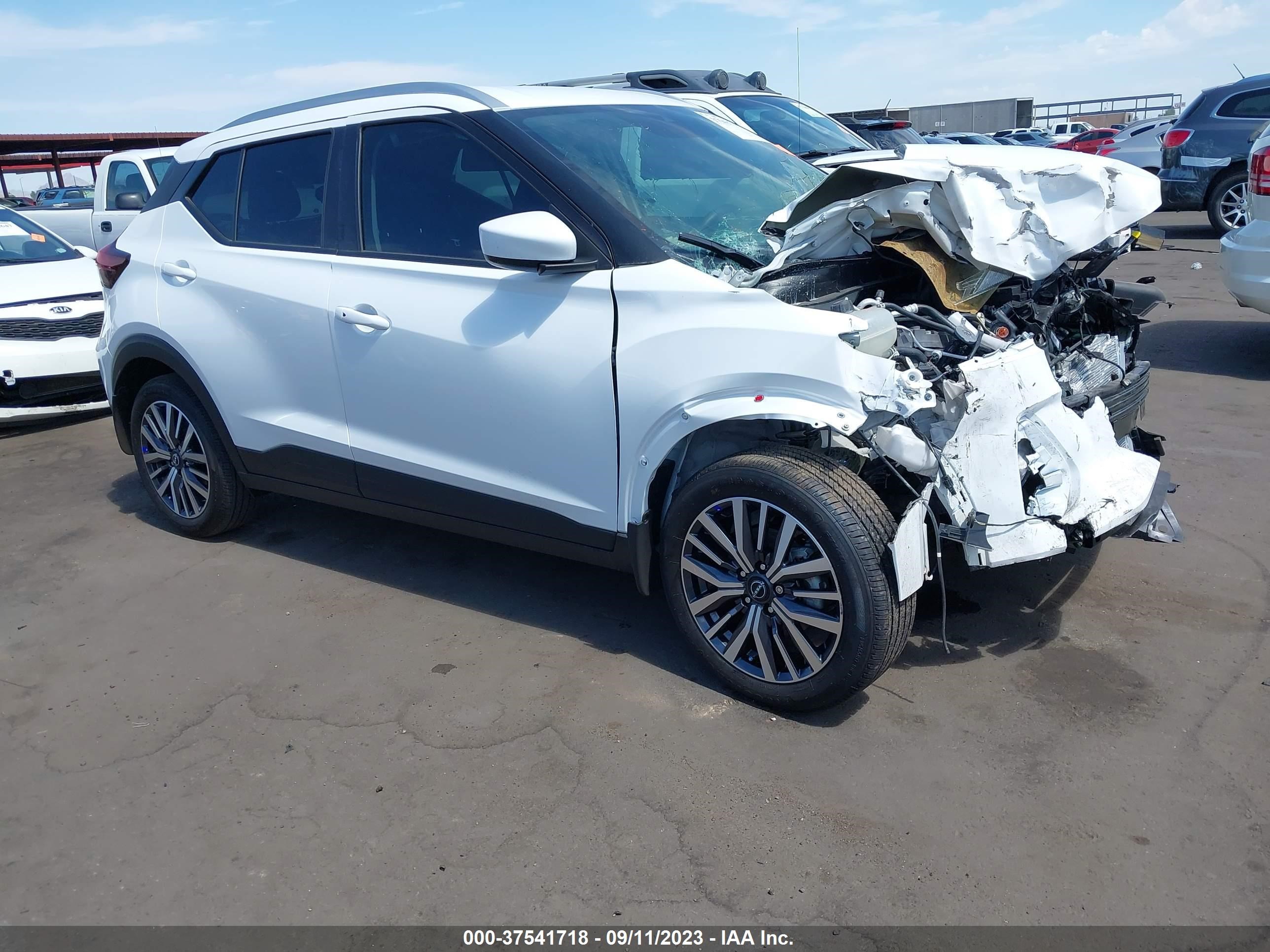 NISSAN KICKS 2023 3n1cp5cv6pl543611