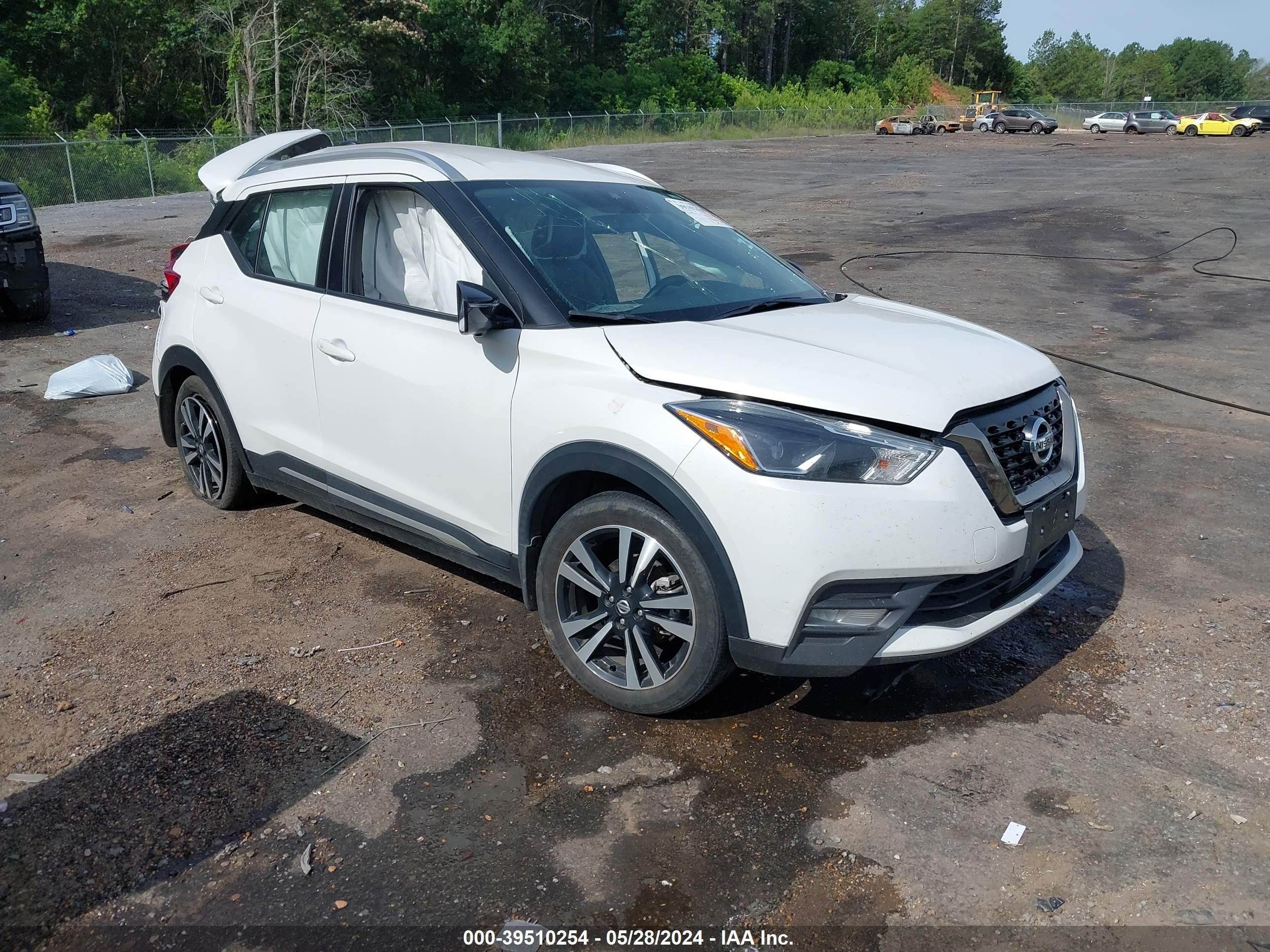 NISSAN KICKS 2020 3n1cp5dvxll484863