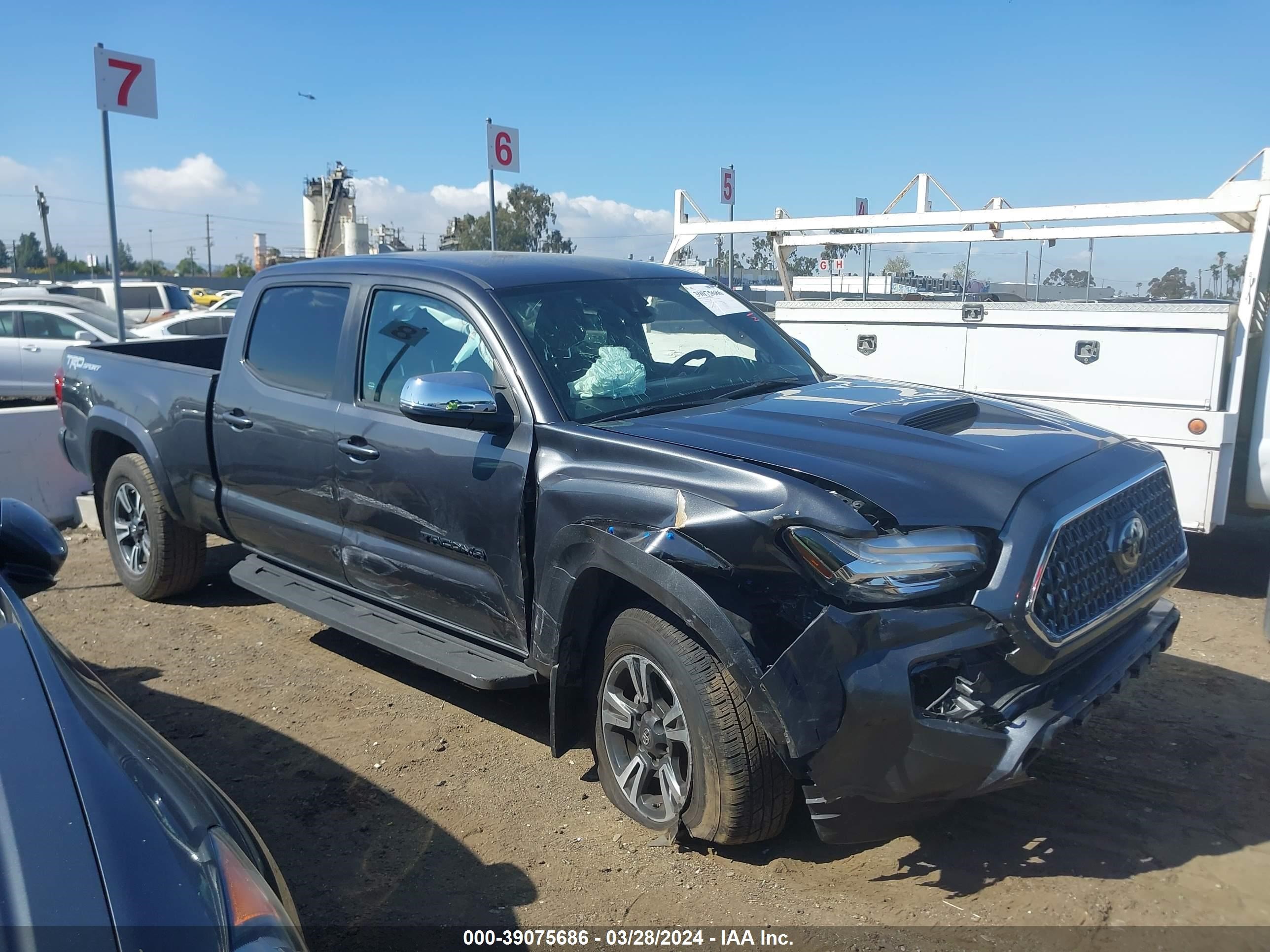 TOYOTA TACOMA 2018 3tmbz5dn3jm016600