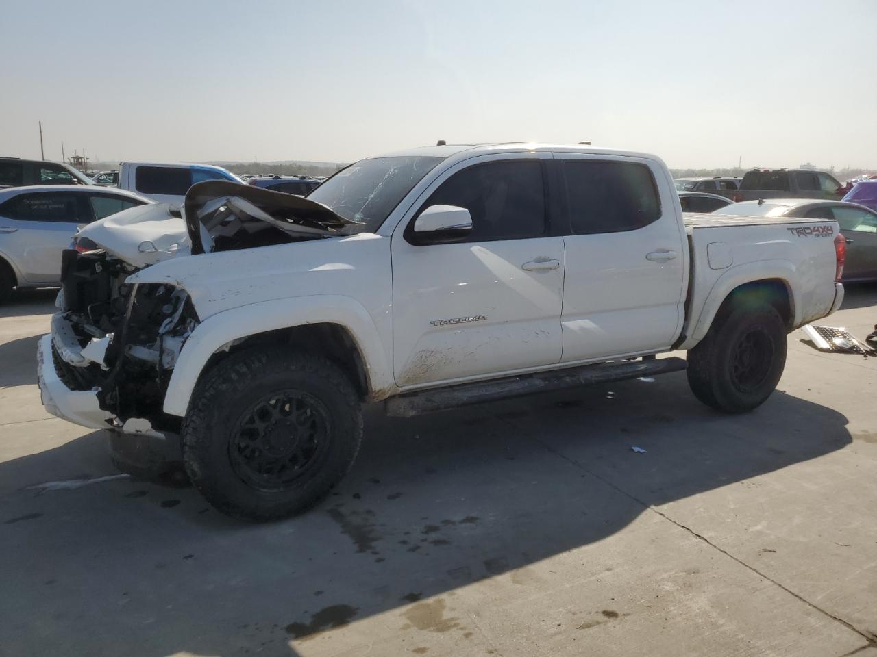 TOYOTA TACOMA 2018 3tmcz5an0jm167340