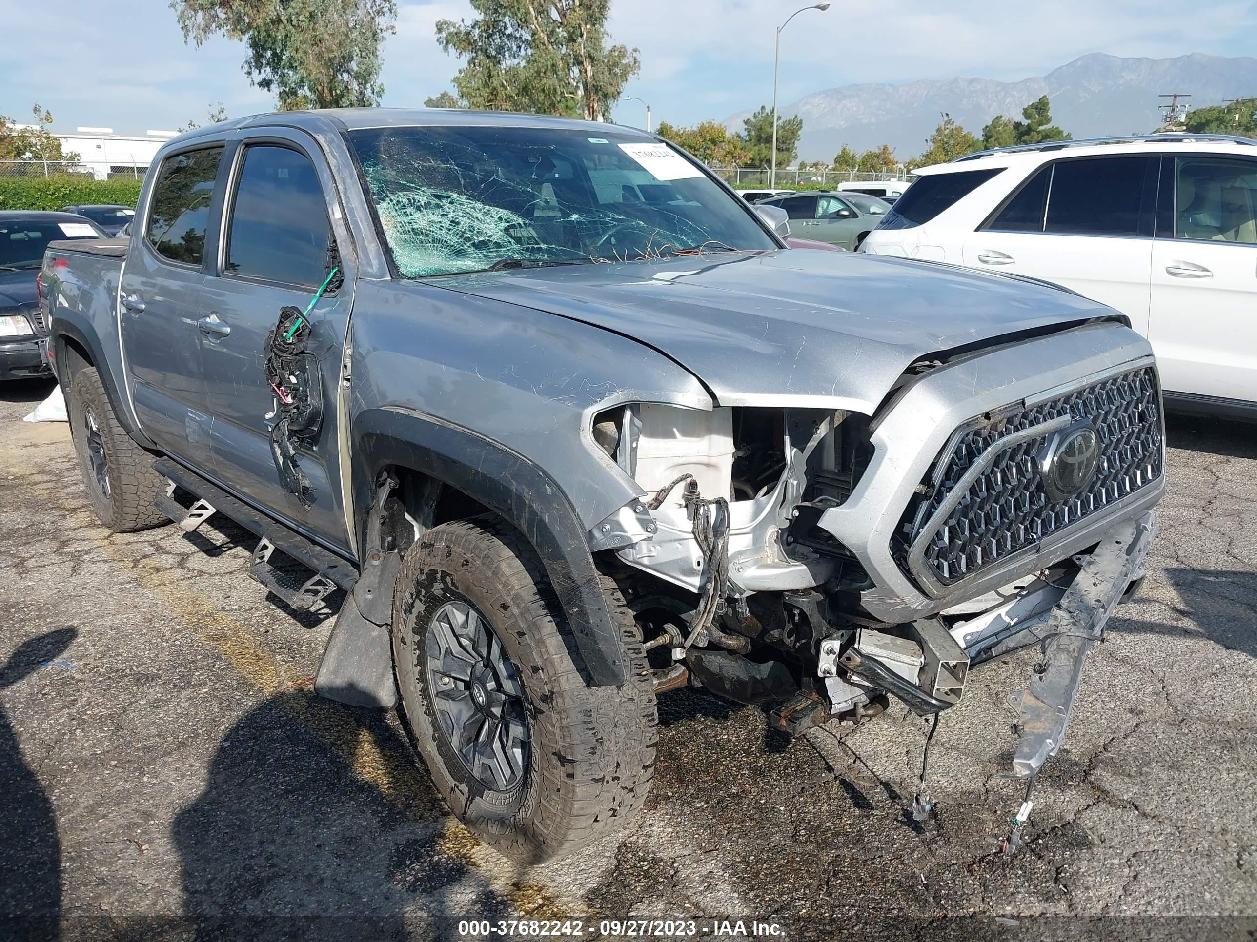 TOYOTA TACOMA 2018 3tmcz5an0jm182873