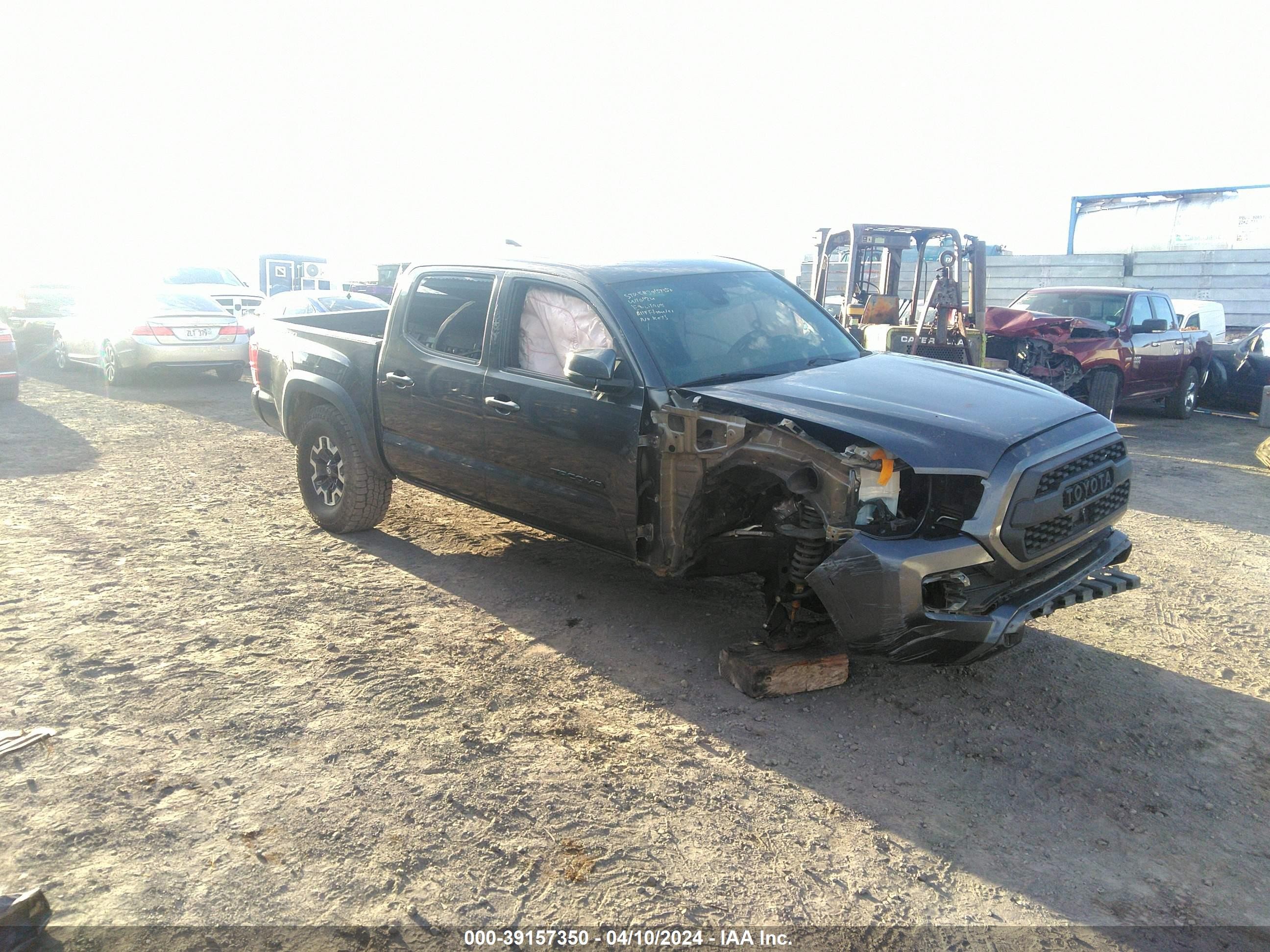 TOYOTA TACOMA 2019 3tmcz5an1km206986