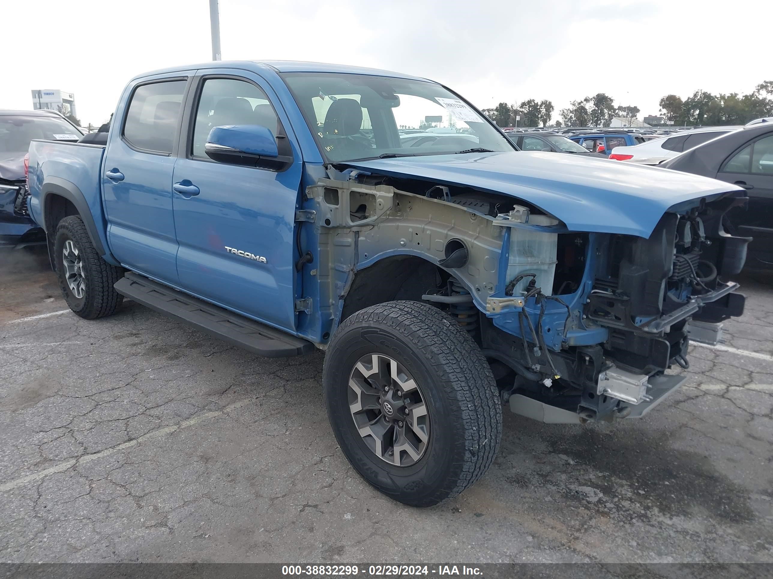 TOYOTA TACOMA 2019 3tmcz5an2km235672