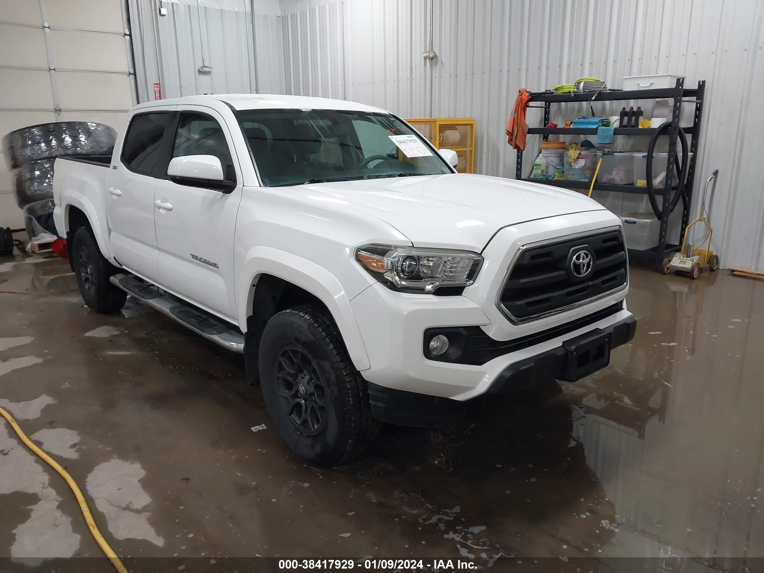 TOYOTA TACOMA 2017 3tmcz5an4hm088537