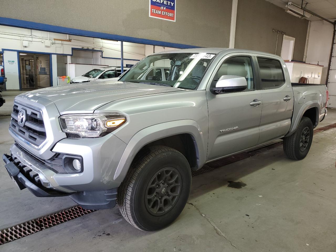 TOYOTA TACOMA 2017 3tmcz5an4hm120967