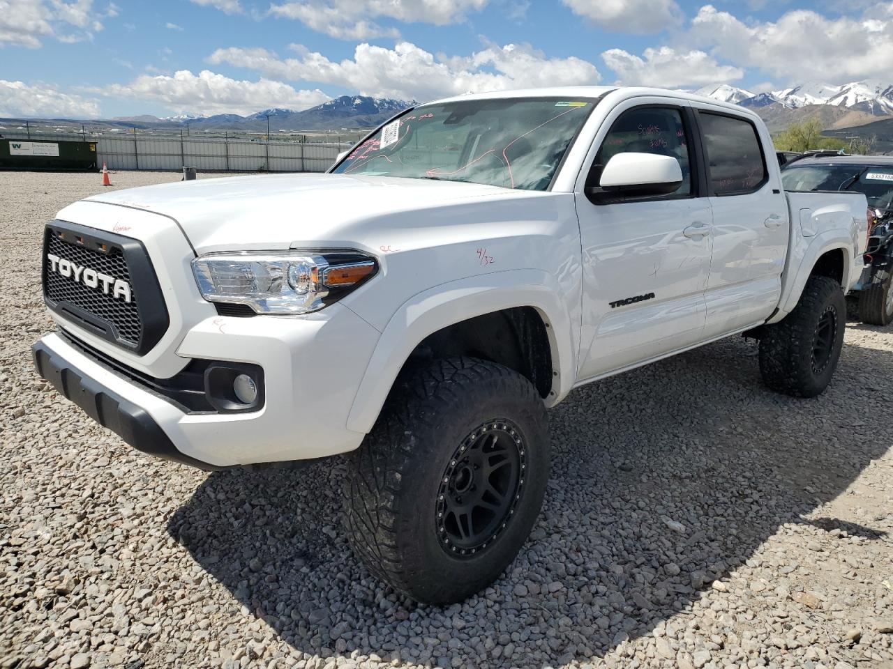 TOYOTA TACOMA 2019 3tmcz5an4km215570