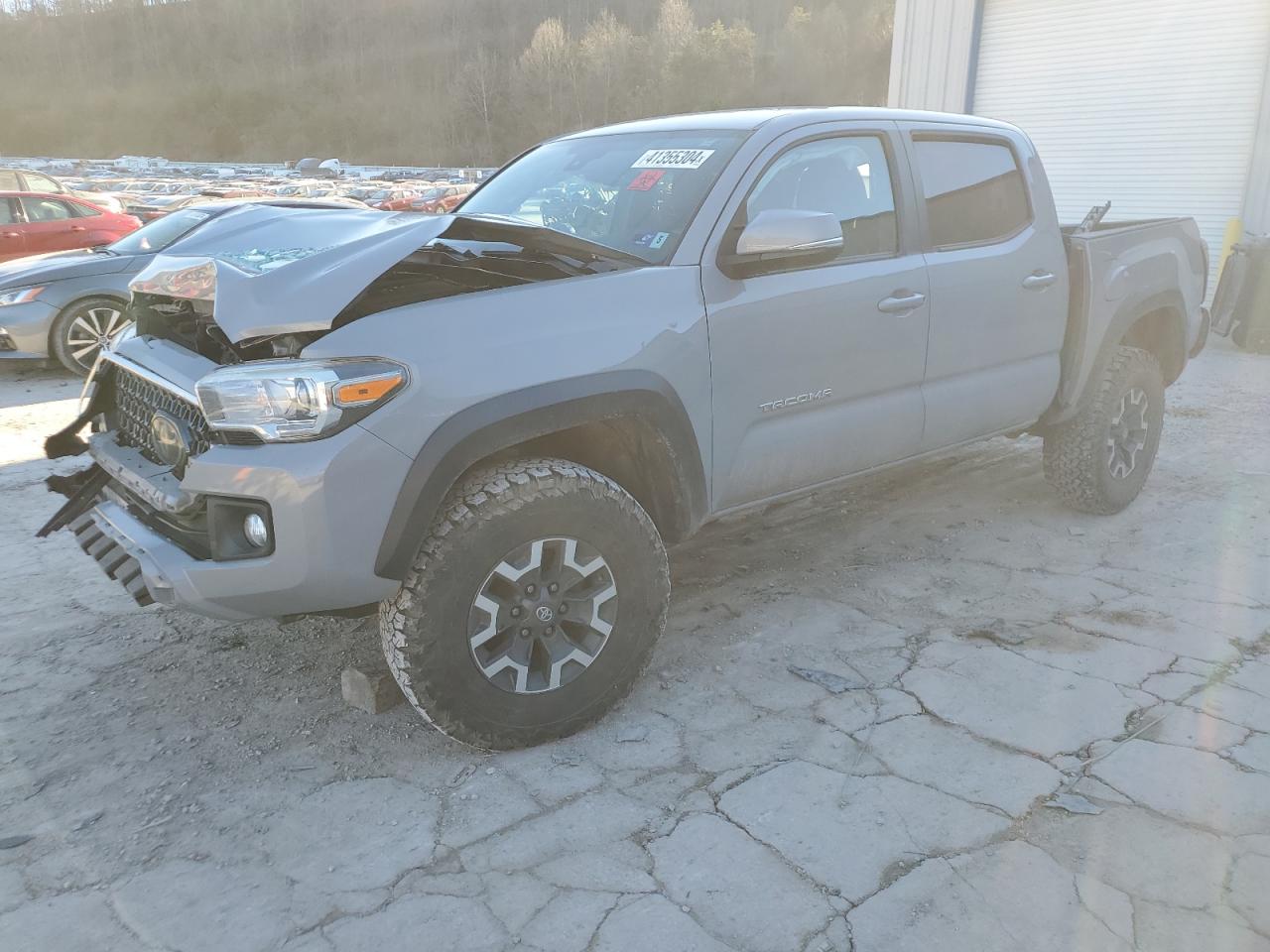 TOYOTA TACOMA 2018 3tmcz5an5jm135628