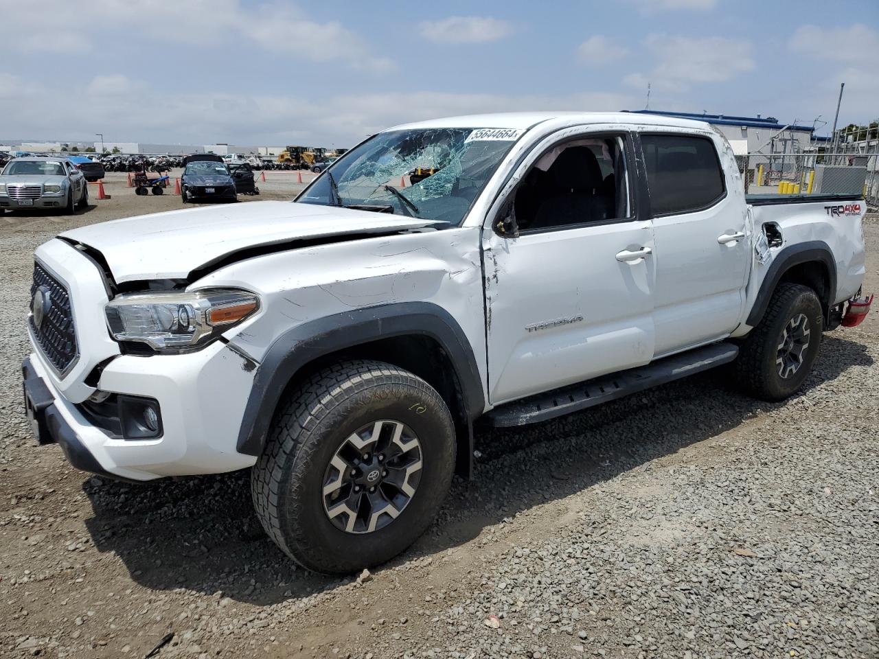 TOYOTA TACOMA 2018 3tmcz5an5jm145253