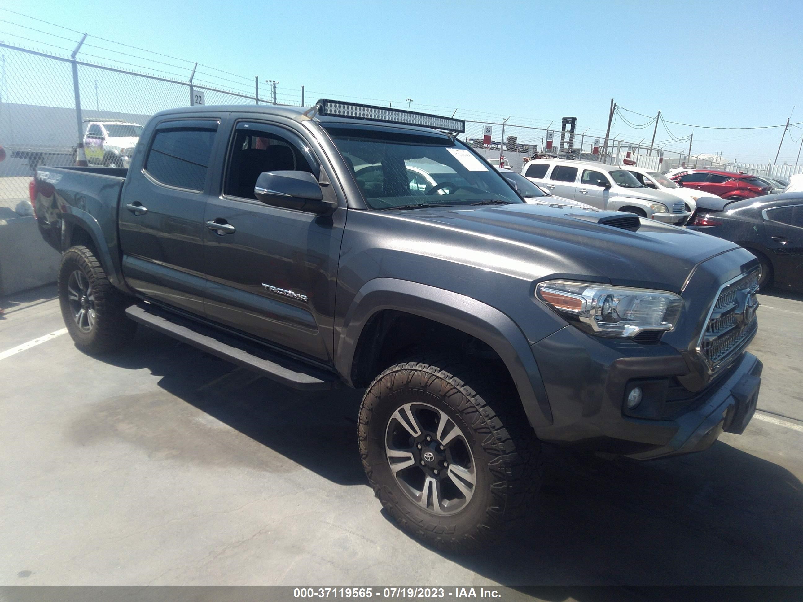 TOYOTA TACOMA 2016 3tmcz5an8gm016478