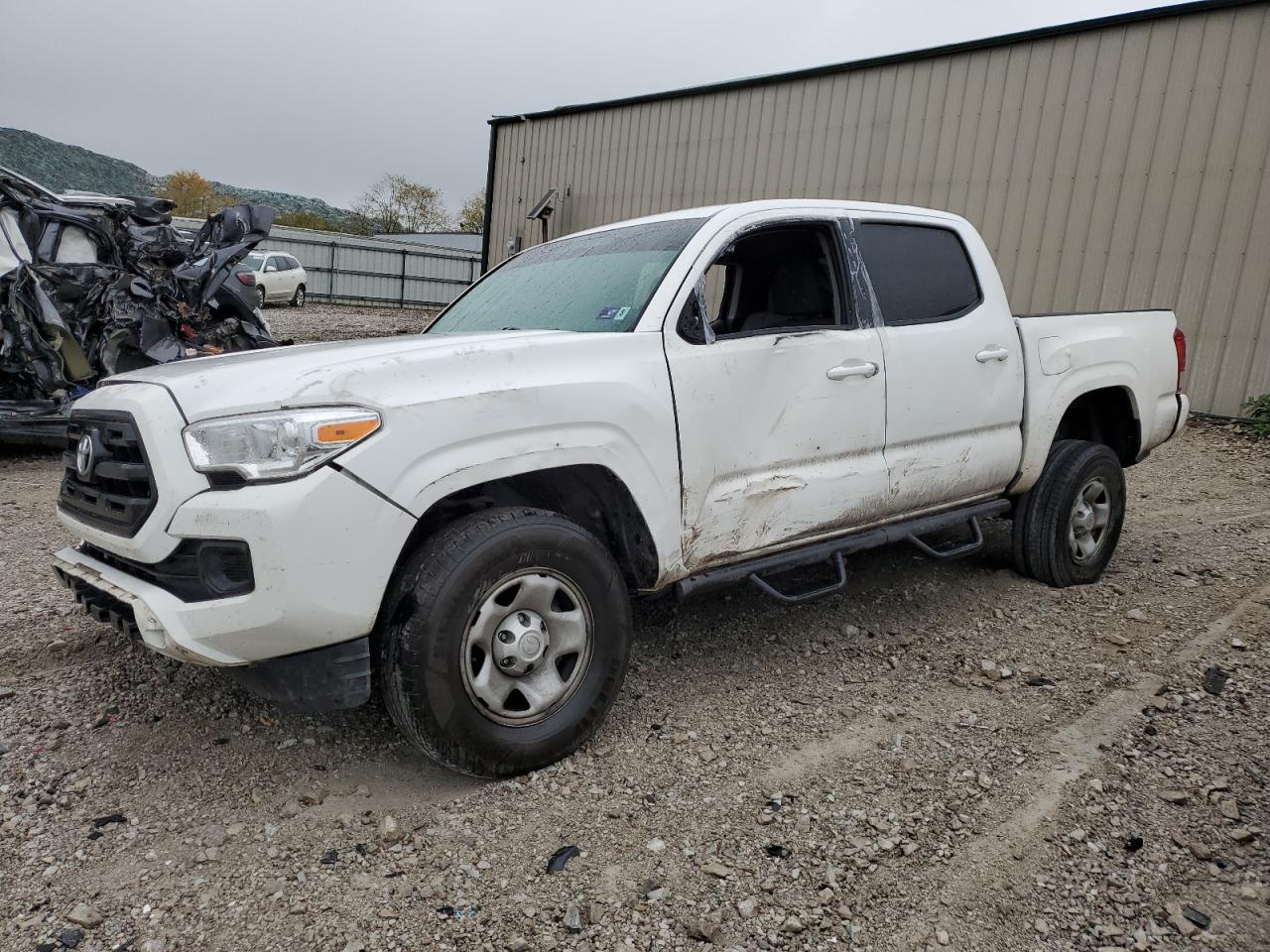 TOYOTA TACOMA 2016 3tmcz5an9gm016313