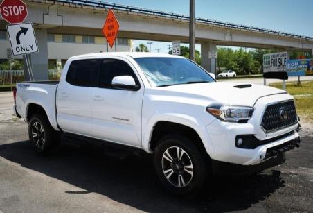 TOYOTA TACOMA 2018 3tmcz5an9jm155431