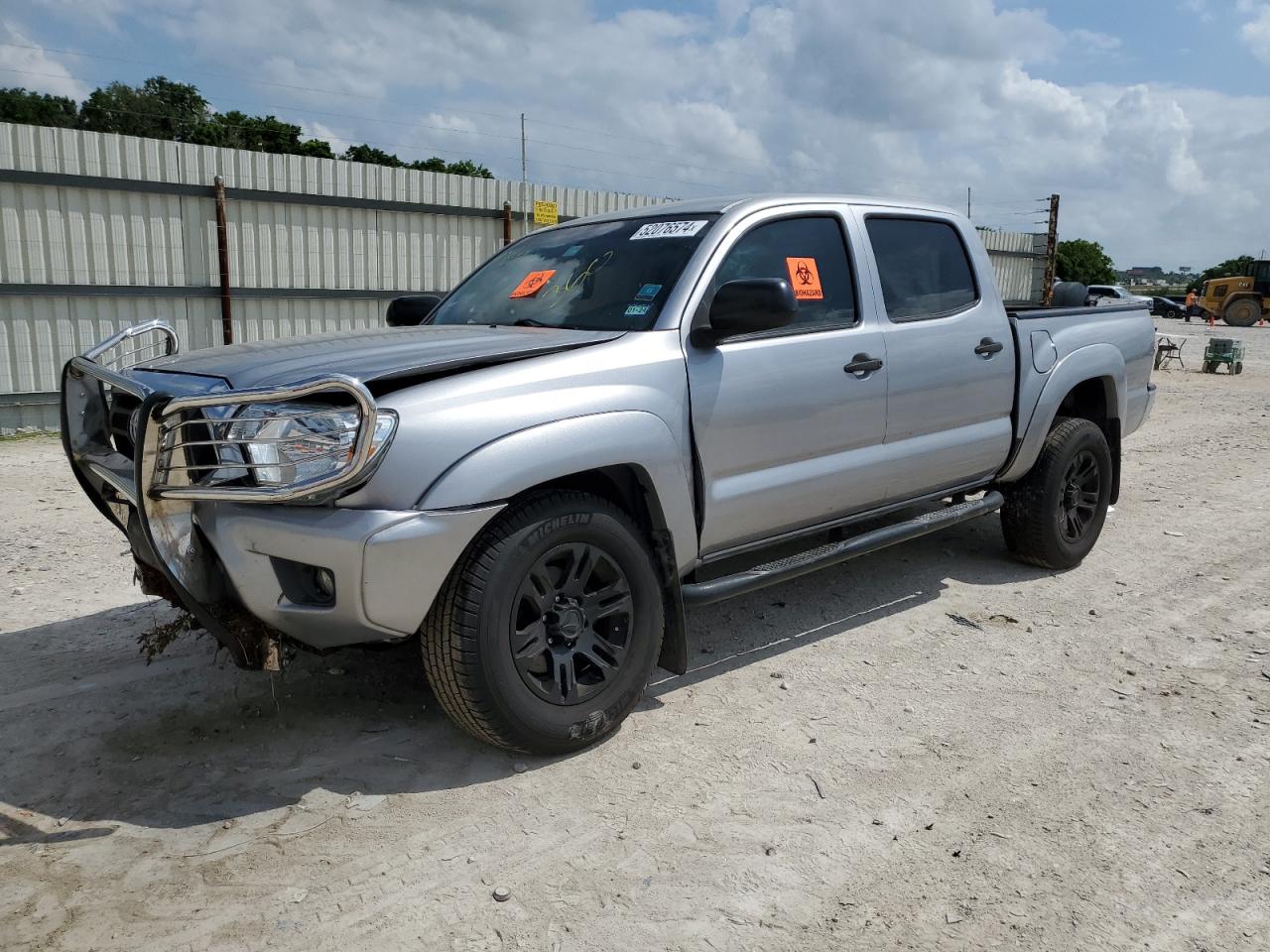 TOYOTA TACOMA 2015 3tmju4gn1fm180757