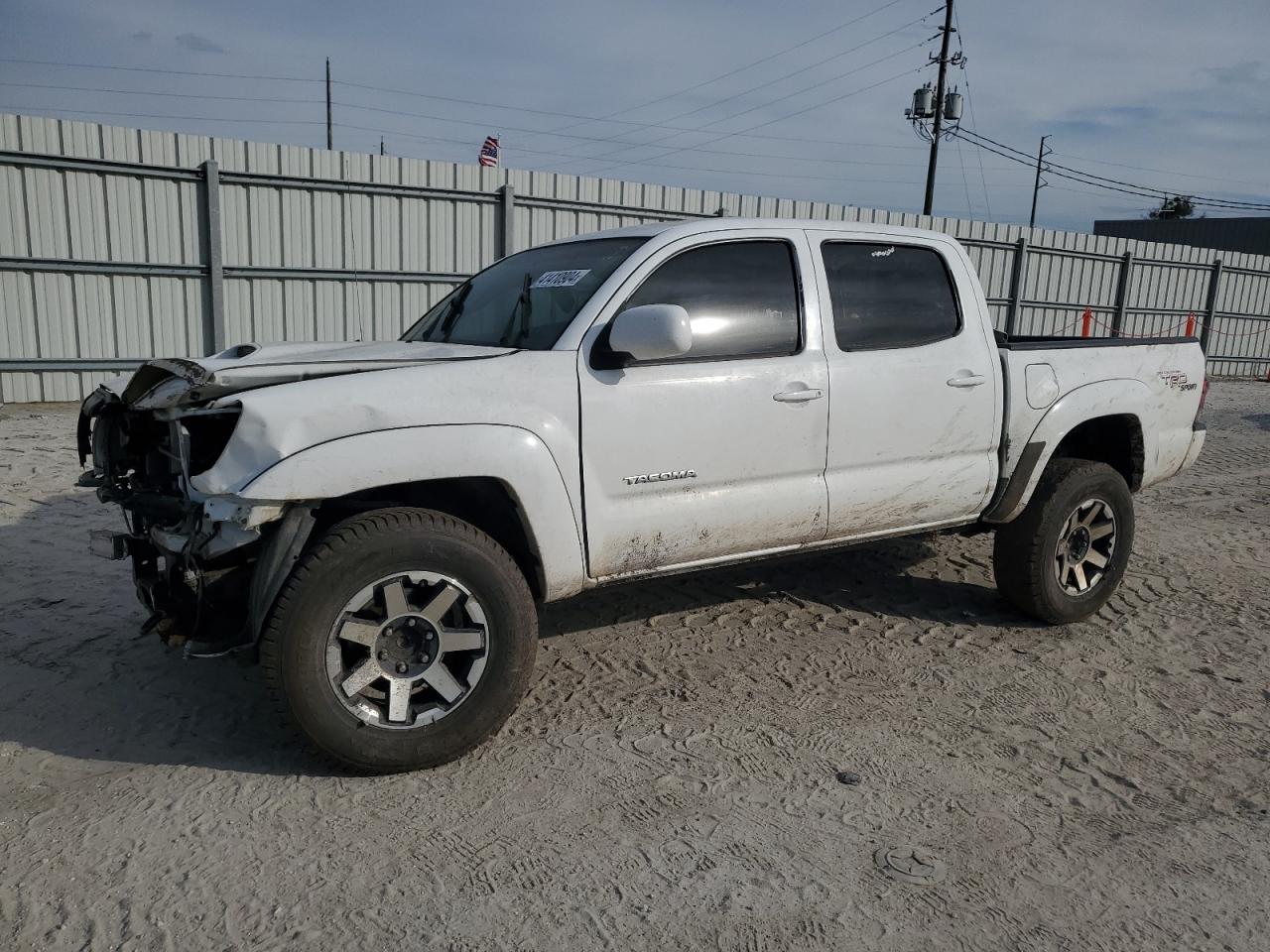 TOYOTA TACOMA 2011 3tmju4gn2bm122988