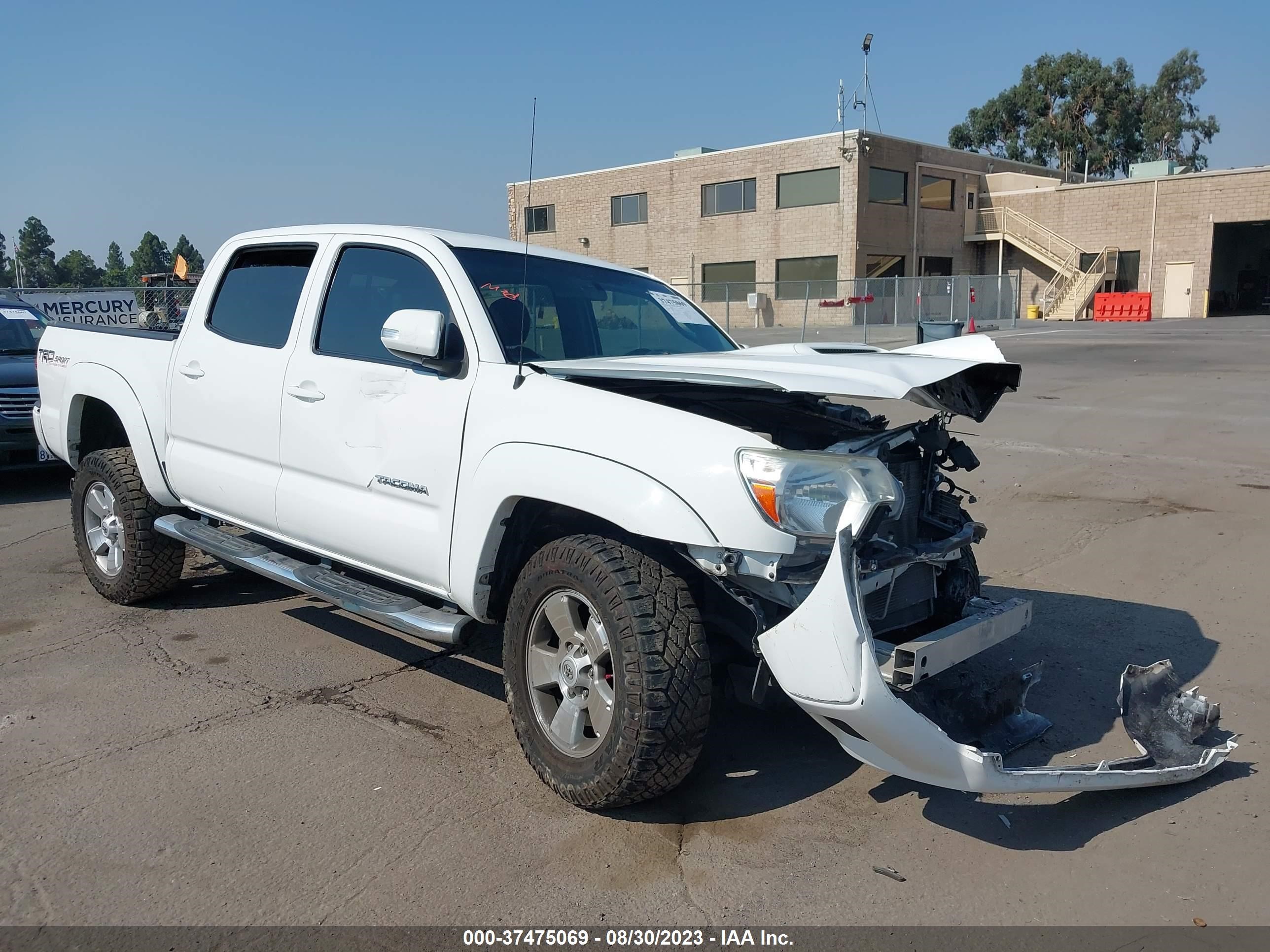 TOYOTA TACOMA 2015 3tmju4gn3fm176497