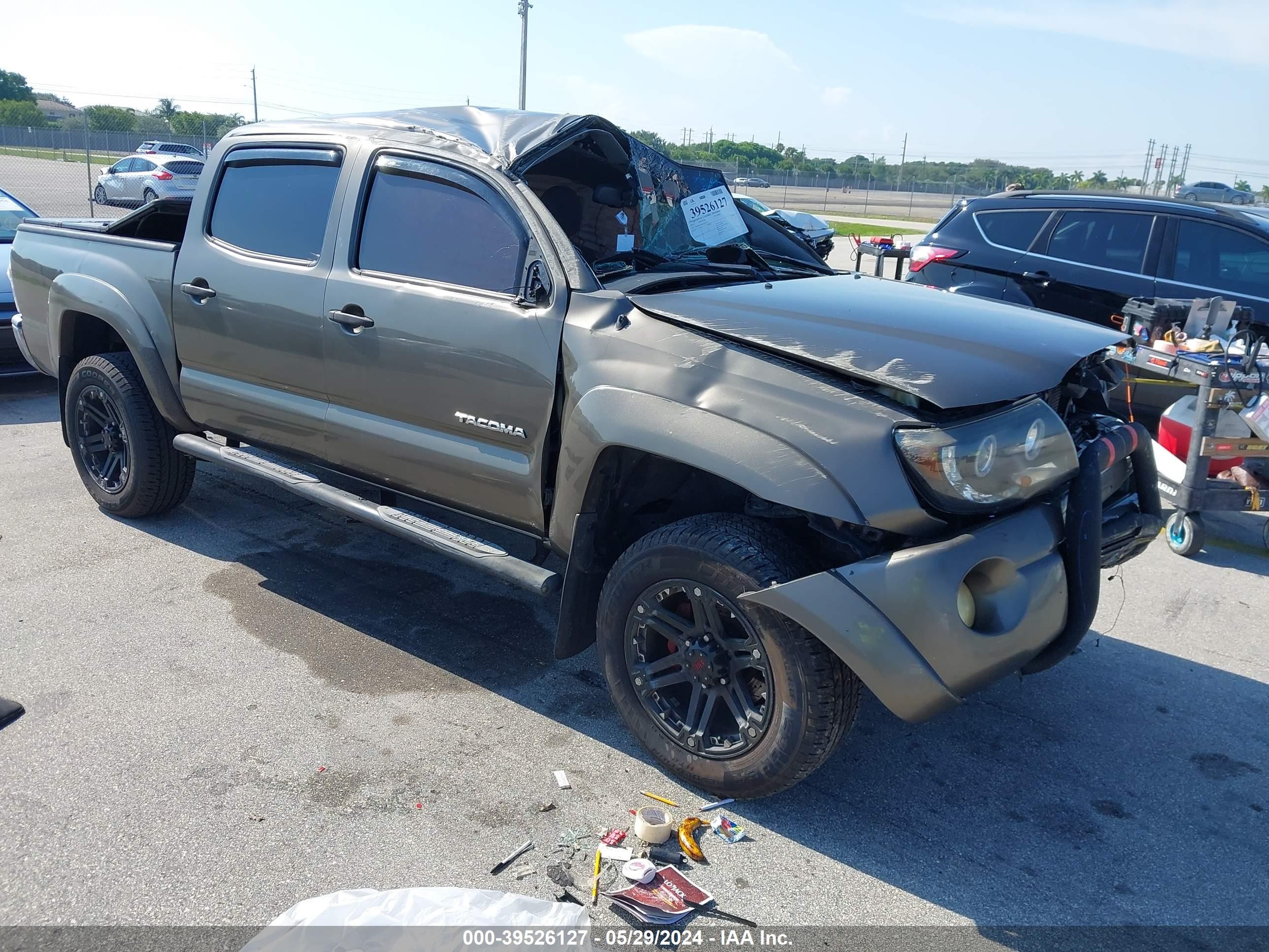 TOYOTA TACOMA 2011 3tmju4gn4bm126105