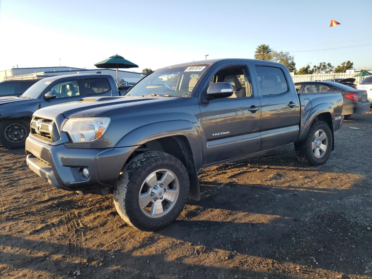 TOYOTA TACOMA 2015 3tmju4gn7fm191603