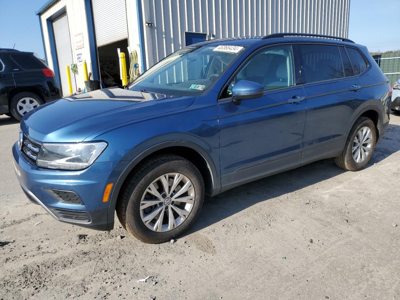 VOLKSWAGEN TIGUAN 2018 3vv0b7ax3jm123449