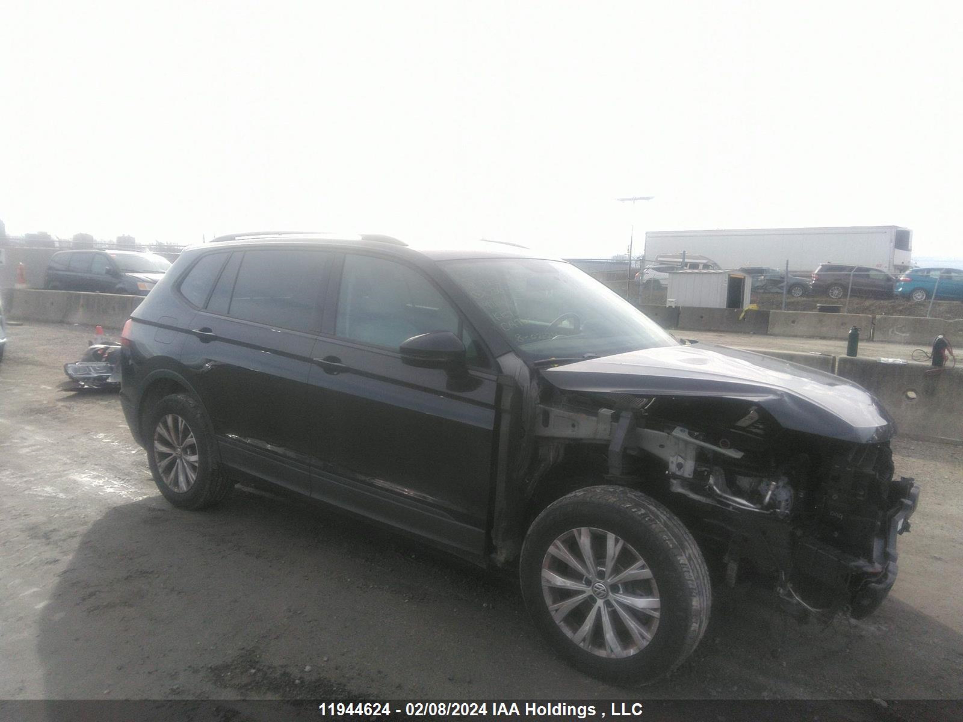 VOLKSWAGEN TIGUAN 2018 3vv0b7ax5jm036331