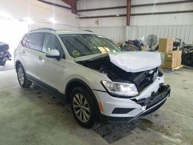 VOLKSWAGEN NULL 2018 3vv1b7ax0jm059701