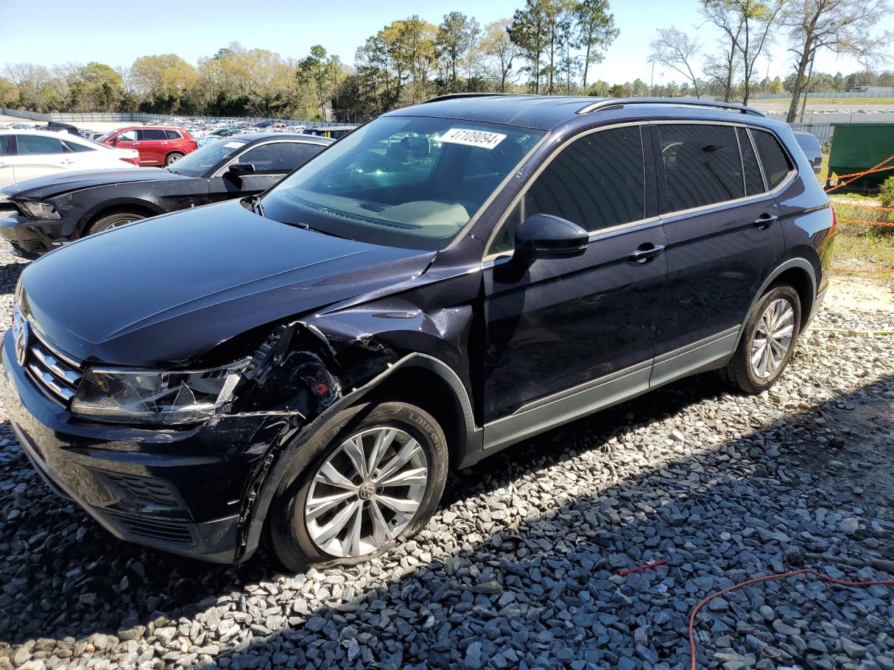 VOLKSWAGEN TIGUAN 2018 3vv1b7ax2jm061854