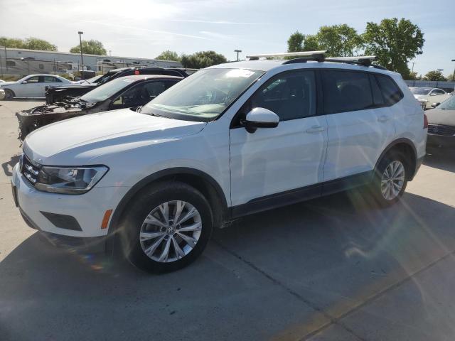 VOLKSWAGEN TIGUAN 2018 3vv1b7ax6jm079466