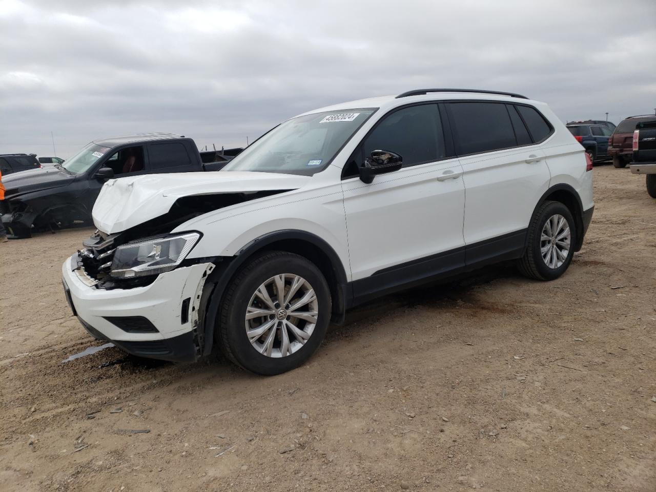 VOLKSWAGEN TIGUAN 2019 3vv1b7ax7km188679