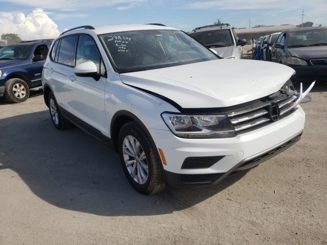 VOLKSWAGEN NULL 2018 3vv1b7axxjm049385