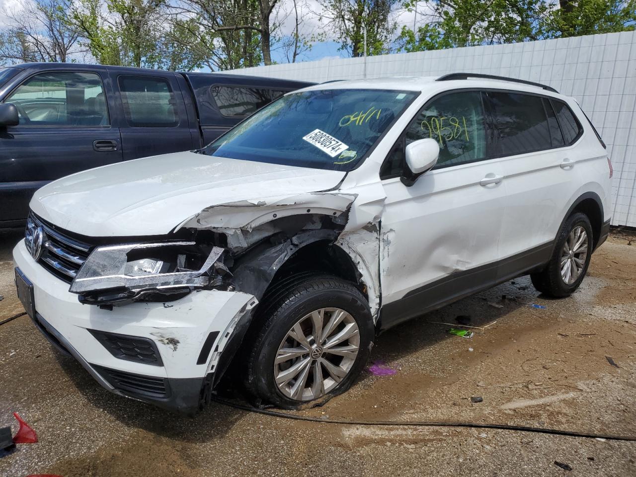 VOLKSWAGEN TIGUAN 2018 3vv1b7axxjm126255