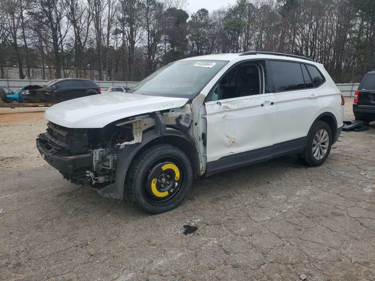 VOLKSWAGEN TIGUAN 2019 3vv1b7axxkm077060