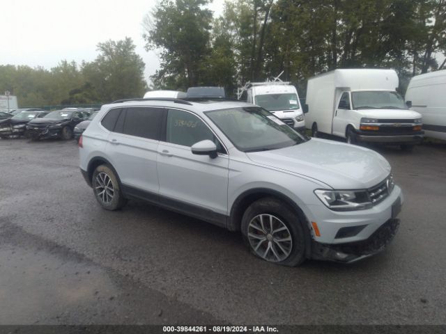 VOLKSWAGEN TIGUAN 2018 3vv2b7ax0jm121652