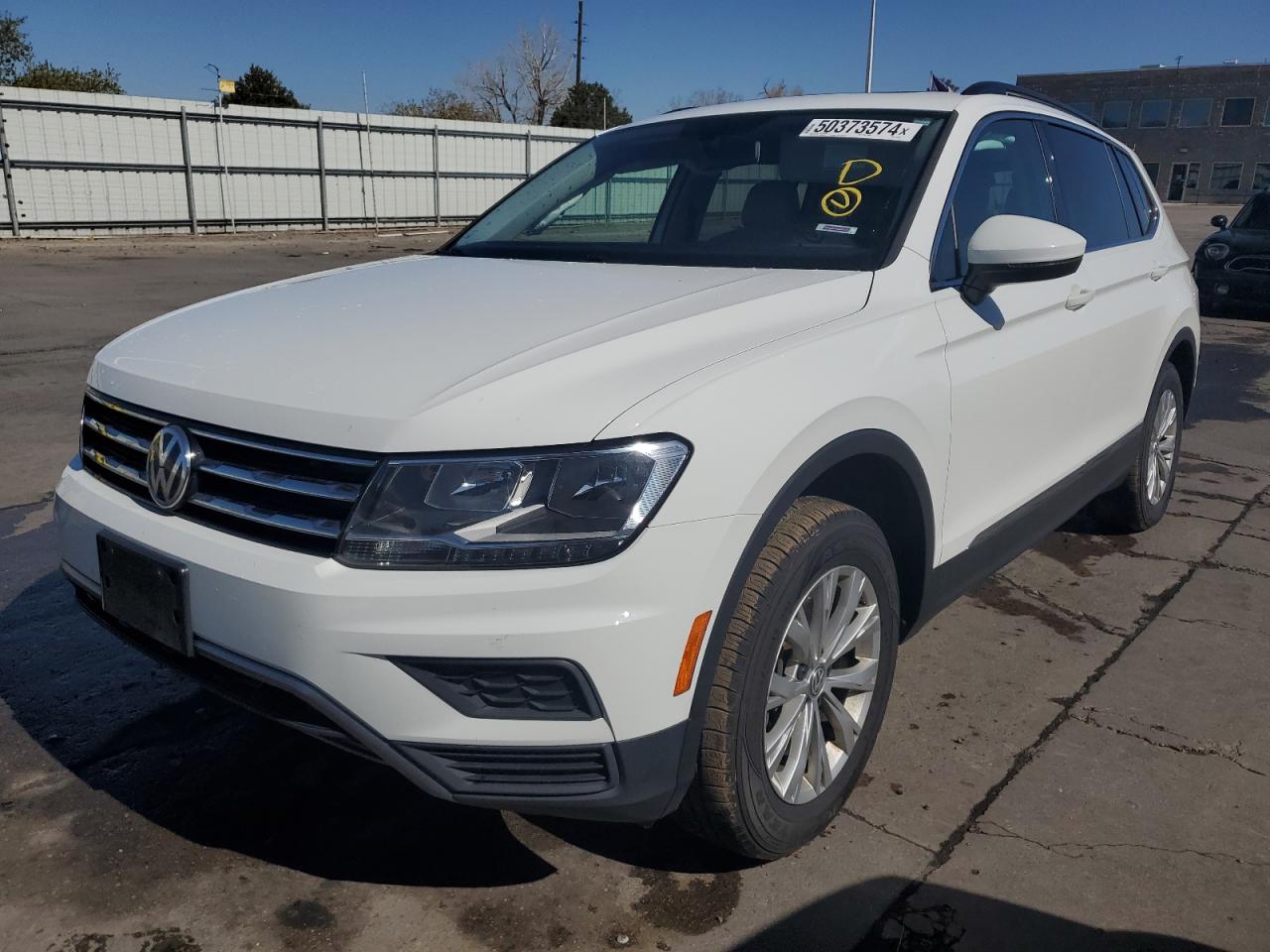 VOLKSWAGEN TIGUAN 2018 3vv2b7ax0jm180958