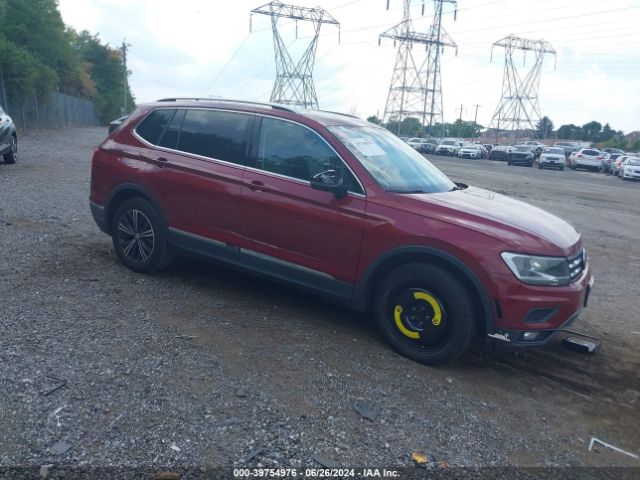 VOLKSWAGEN TIGUAN 2018 3vv2b7ax1jm010933