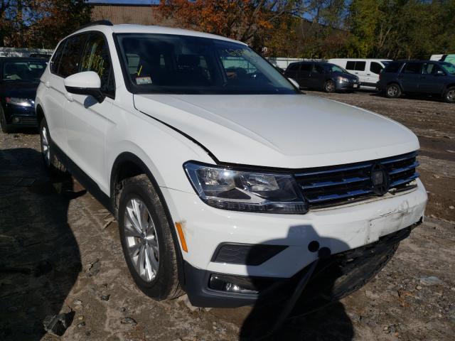 VOLKSWAGEN TIGUAN SE 2018 3vv2b7ax1jm040935