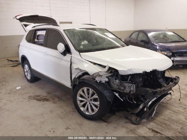 VOLKSWAGEN TIGUAN 2018 3vv2b7ax1jm053636