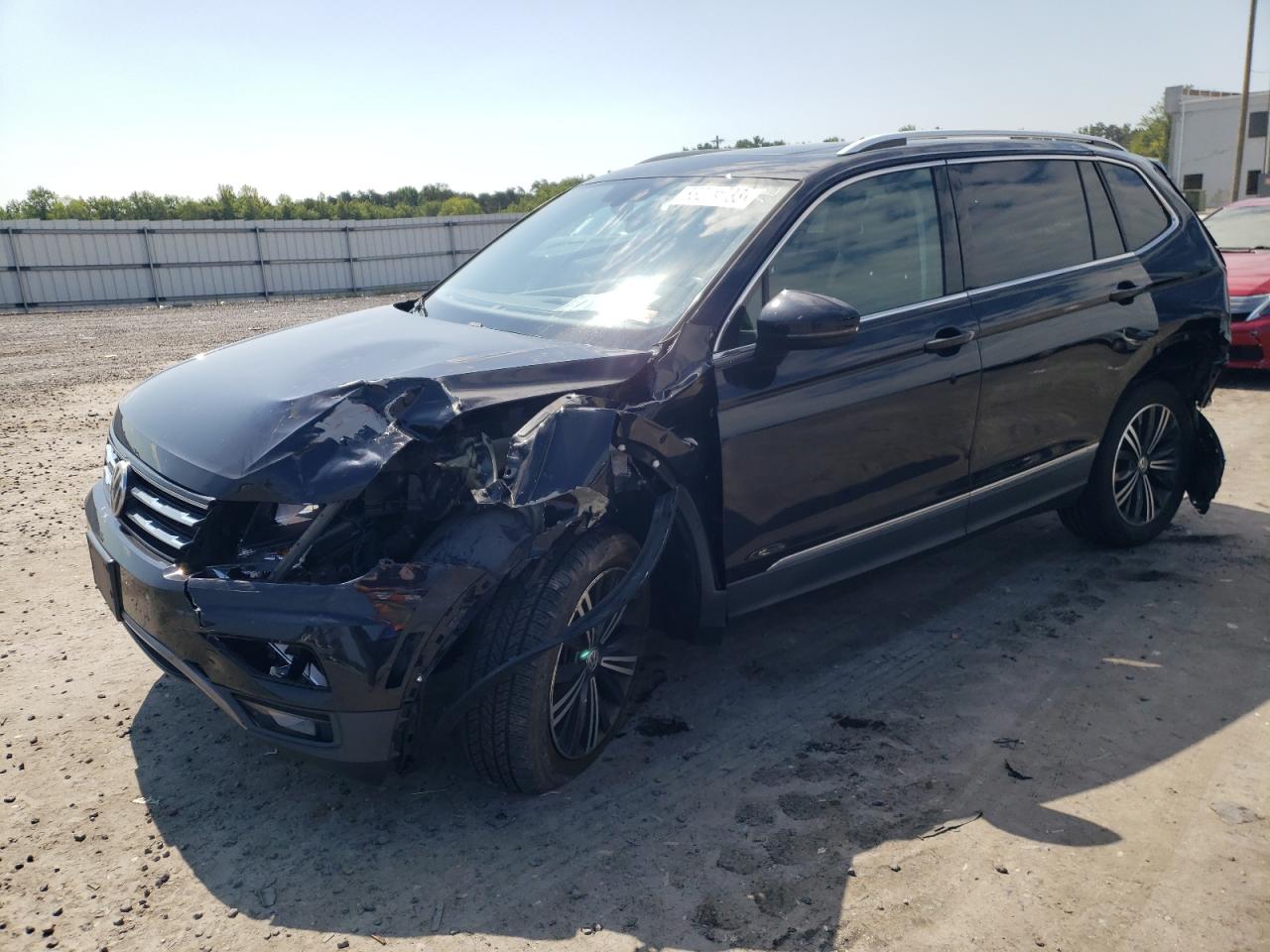 VOLKSWAGEN TIGUAN 2018 3vv2b7ax1jm081985