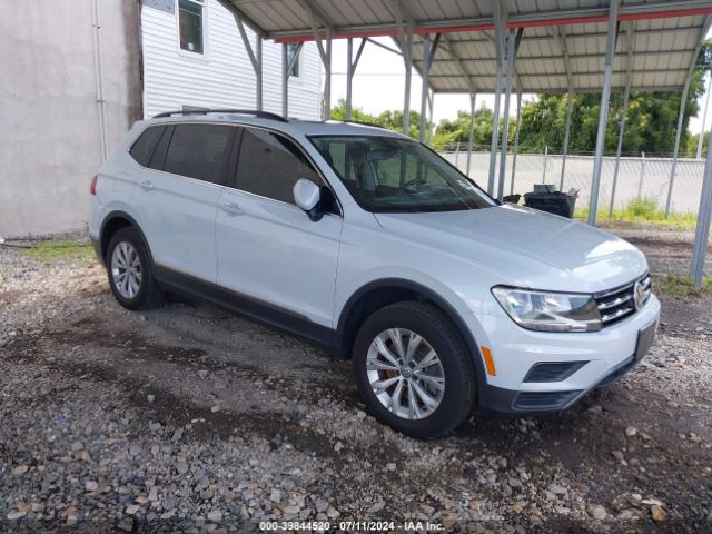 VOLKSWAGEN TIGUAN 2018 3vv2b7ax1jm100177