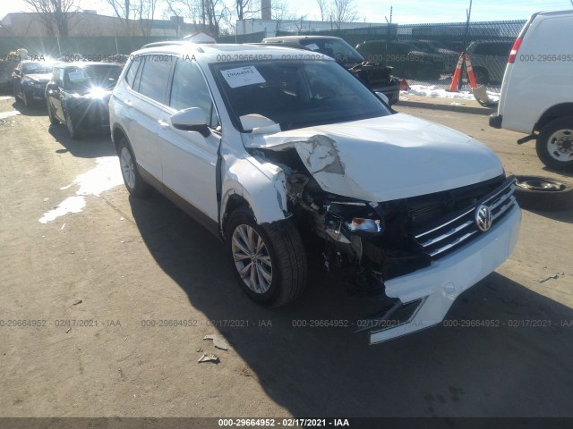 VOLKSWAGEN TIGUAN 2018 3vv2b7ax1jm110224