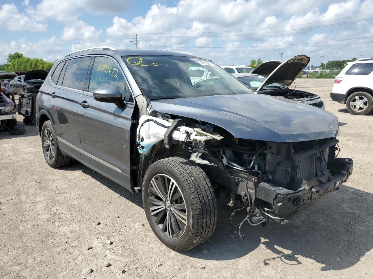 VOLKSWAGEN TIGUAN 2018 3vv2b7ax2jm068582