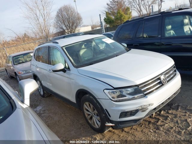 VOLKSWAGEN TIGUAN 2018 3vv2b7ax2jm181710