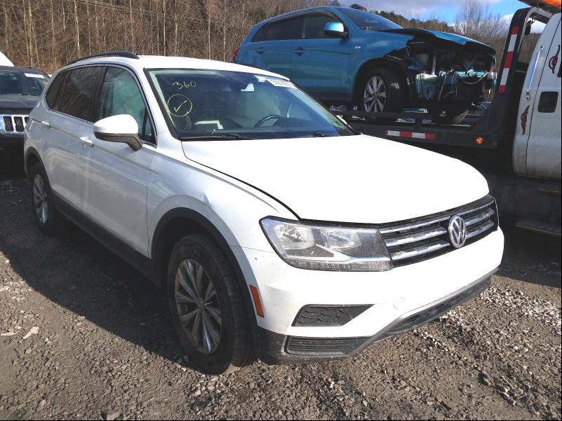 VOLKSWAGEN NULL 2018 3vv2b7ax3jm046171