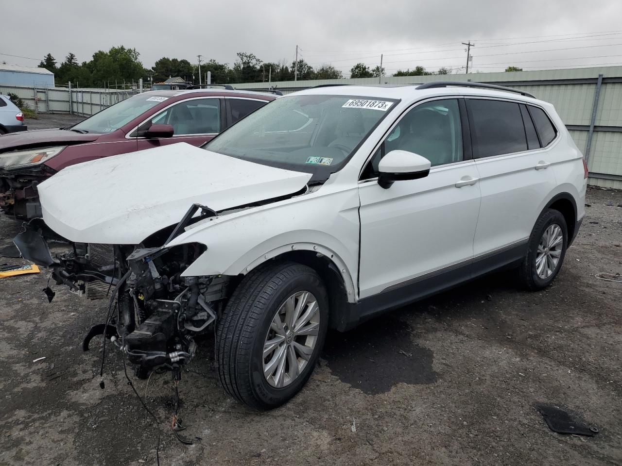 VOLKSWAGEN TIGUAN 2018 3vv2b7ax3jm130443