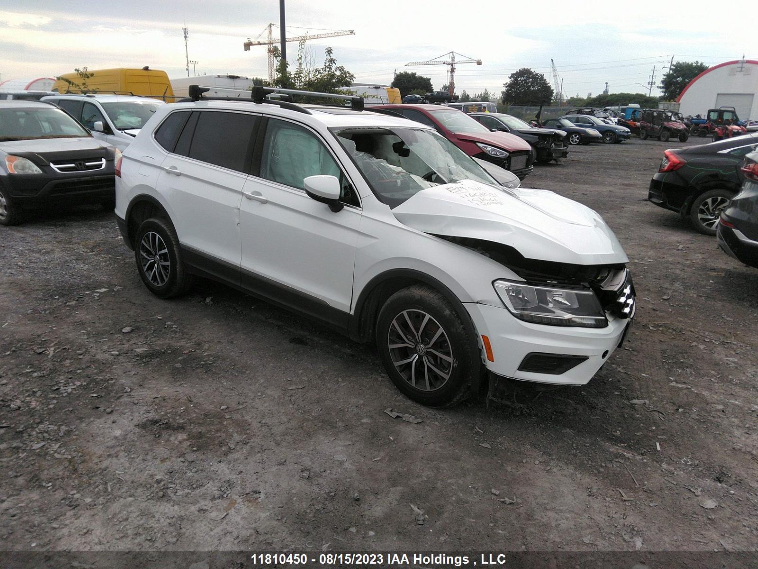 VOLKSWAGEN TIGUAN 2018 3vv2b7ax5jm186108