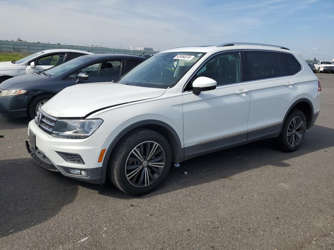 VOLKSWAGEN TIGUAN 2018 3vv2b7ax5km020527