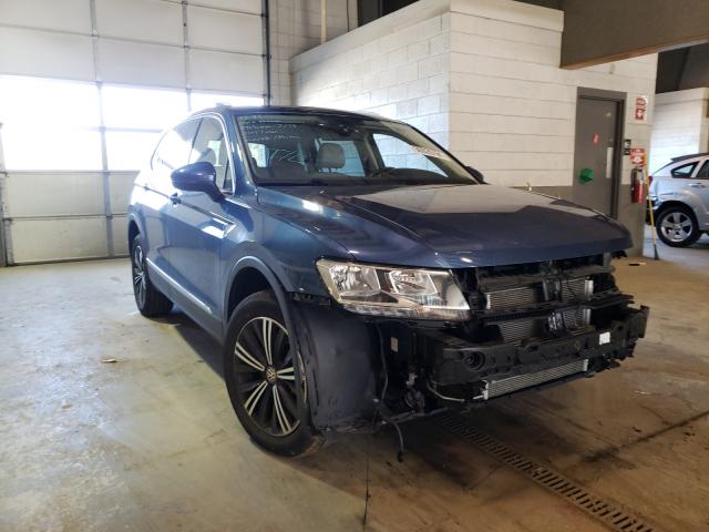 VOLKSWAGEN NULL 2018 3vv2b7ax6jm154719