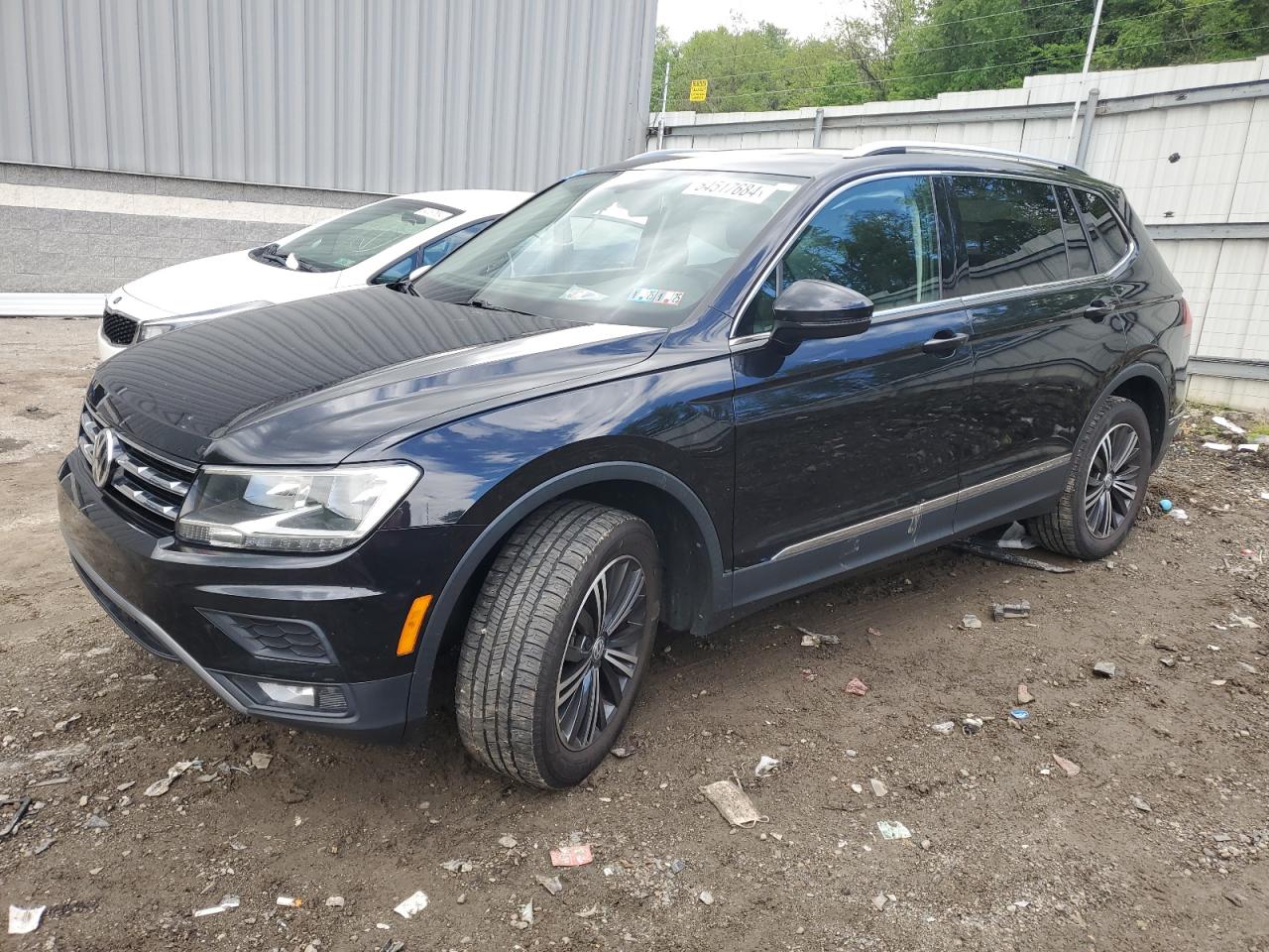 VOLKSWAGEN TIGUAN 2018 3vv2b7ax7jm101642