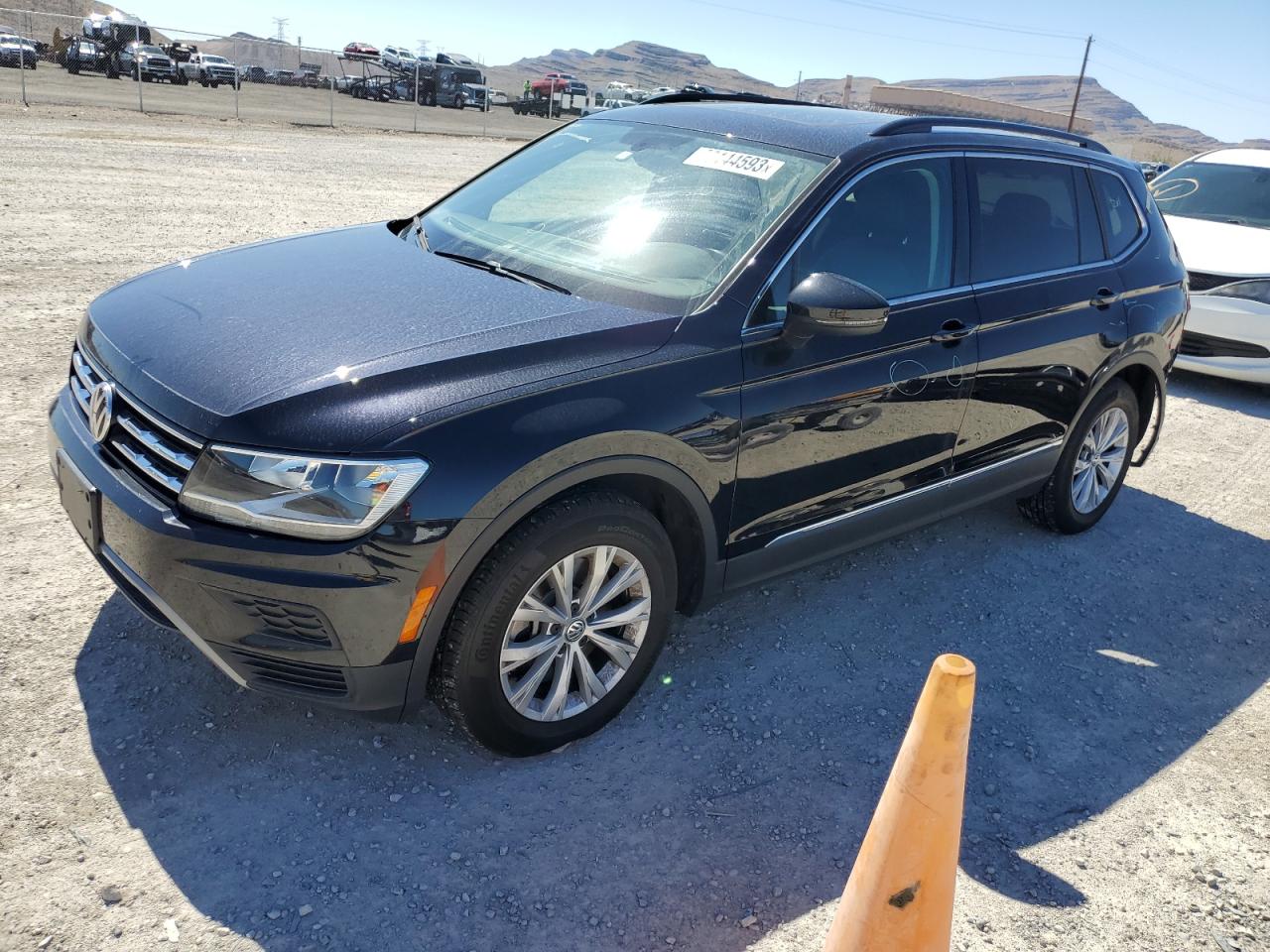 VOLKSWAGEN TIGUAN 2018 3vv2b7ax7jm140621