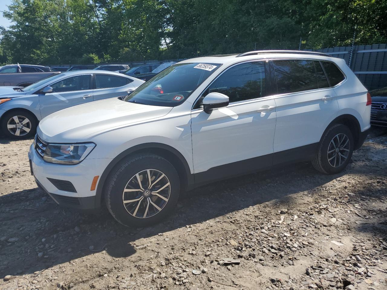 VOLKSWAGEN TIGUAN 2019 3vv2b7ax7km101397